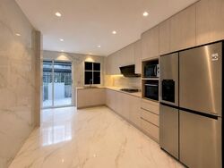 Eastwood Green (D16), Terrace #566564211